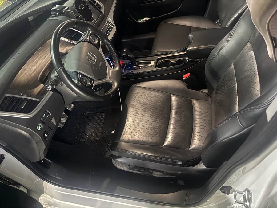 Honda Jade 2017