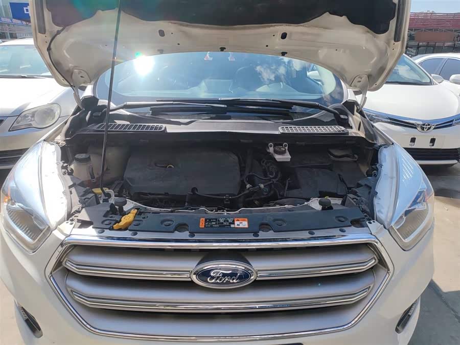Ford Kuga 2018 — фото 20