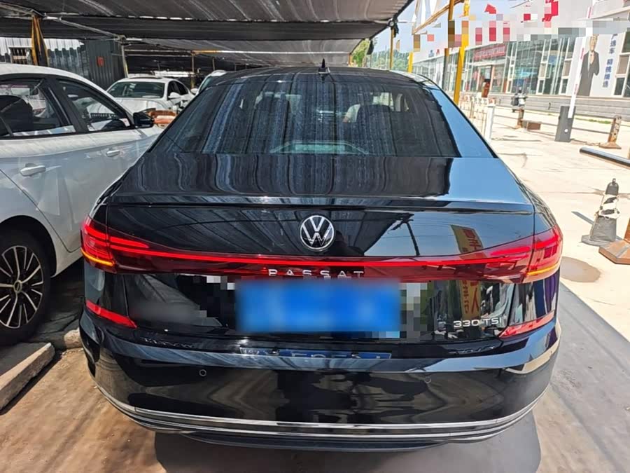 Volkswagen Passat 2023