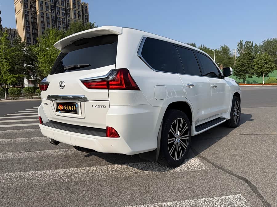 Lexus LX 2019