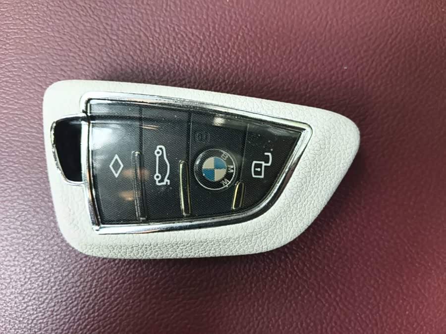 BMW 3 Series 2022 — фото 9