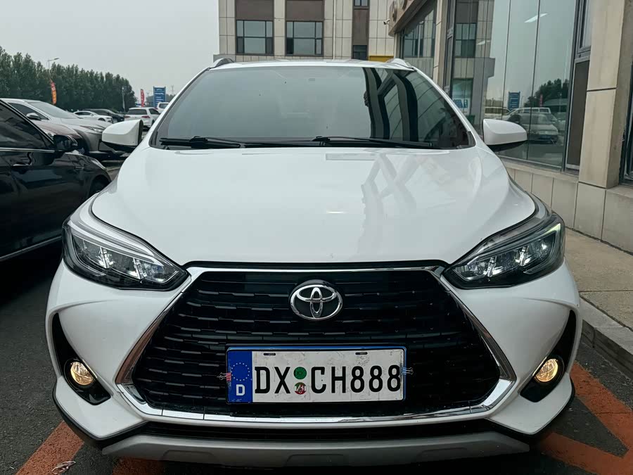 Toyota Yaris L 2022