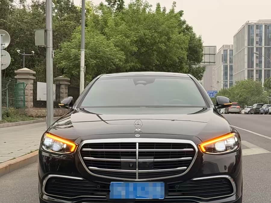 Mercedes-Benz S-Class 2024