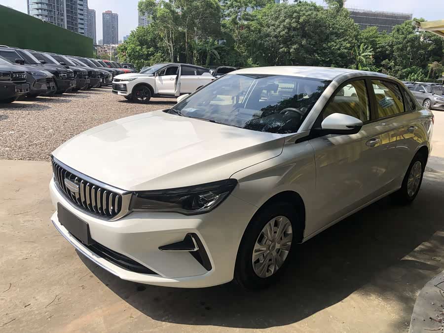 Geely Emgrand 2025