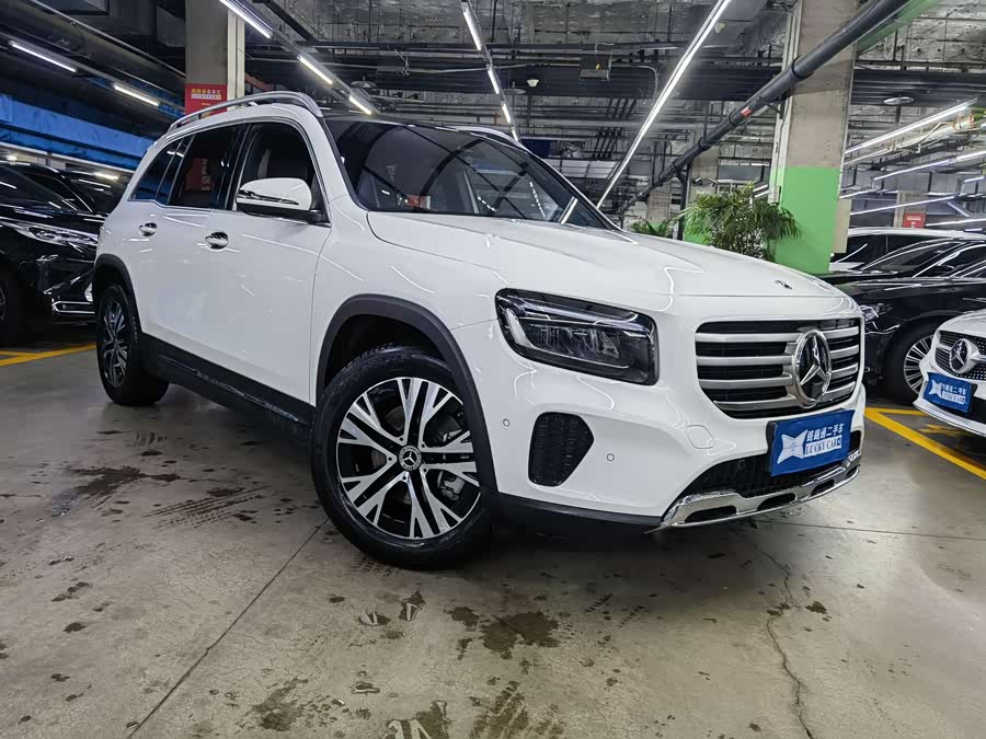 Mercedes-Benz GLB 2025