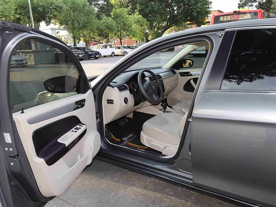 Volkswagen Bora 2012