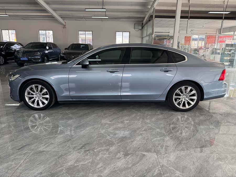 Volvo S90 2018