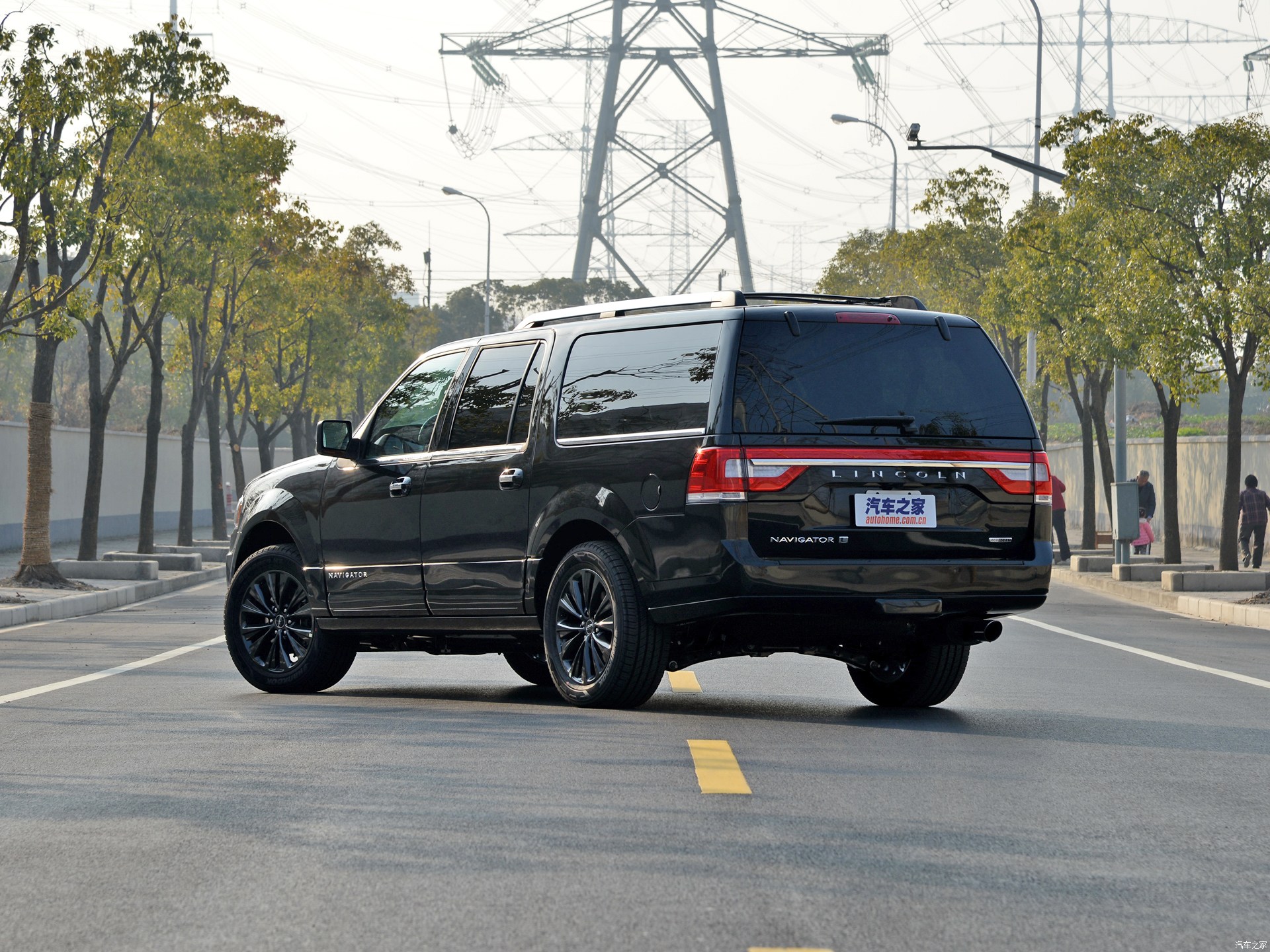 Lincoln Navigator 2025 — Внешний вид, фото 51