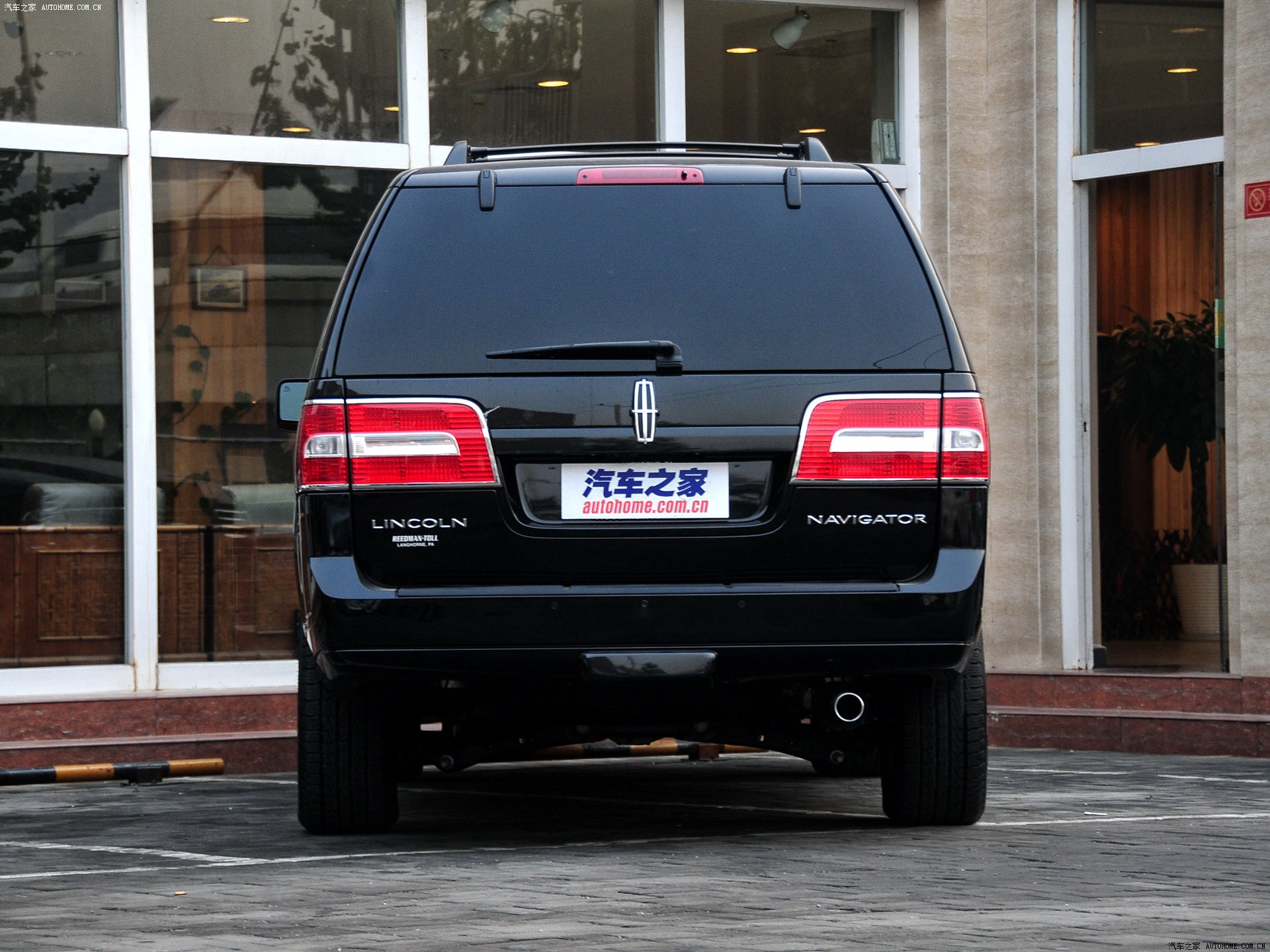 Lincoln Navigator 2025 — Внешний вид, фото 34