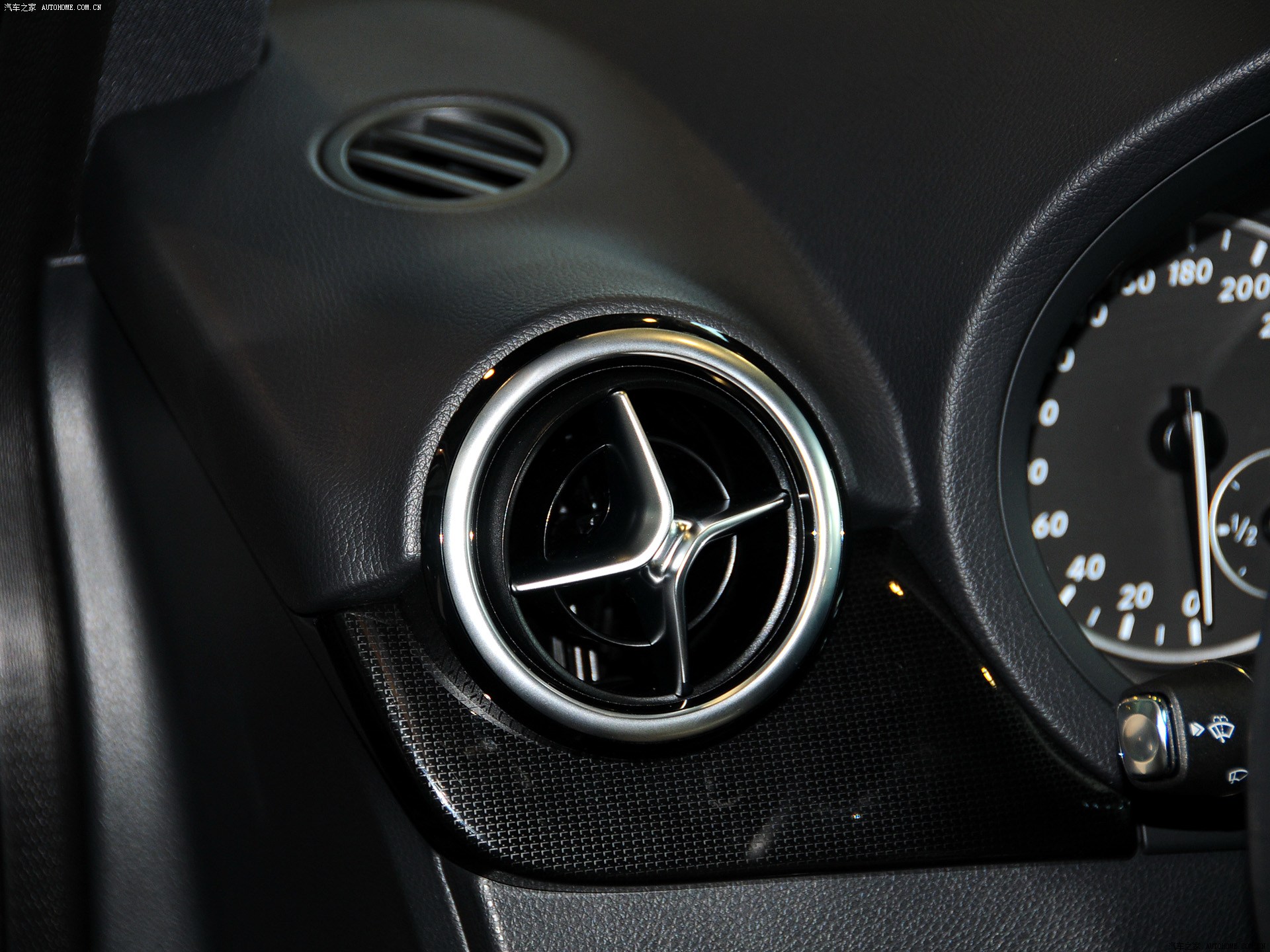 Mercedes-Benz B-Class 2022 — фото 142