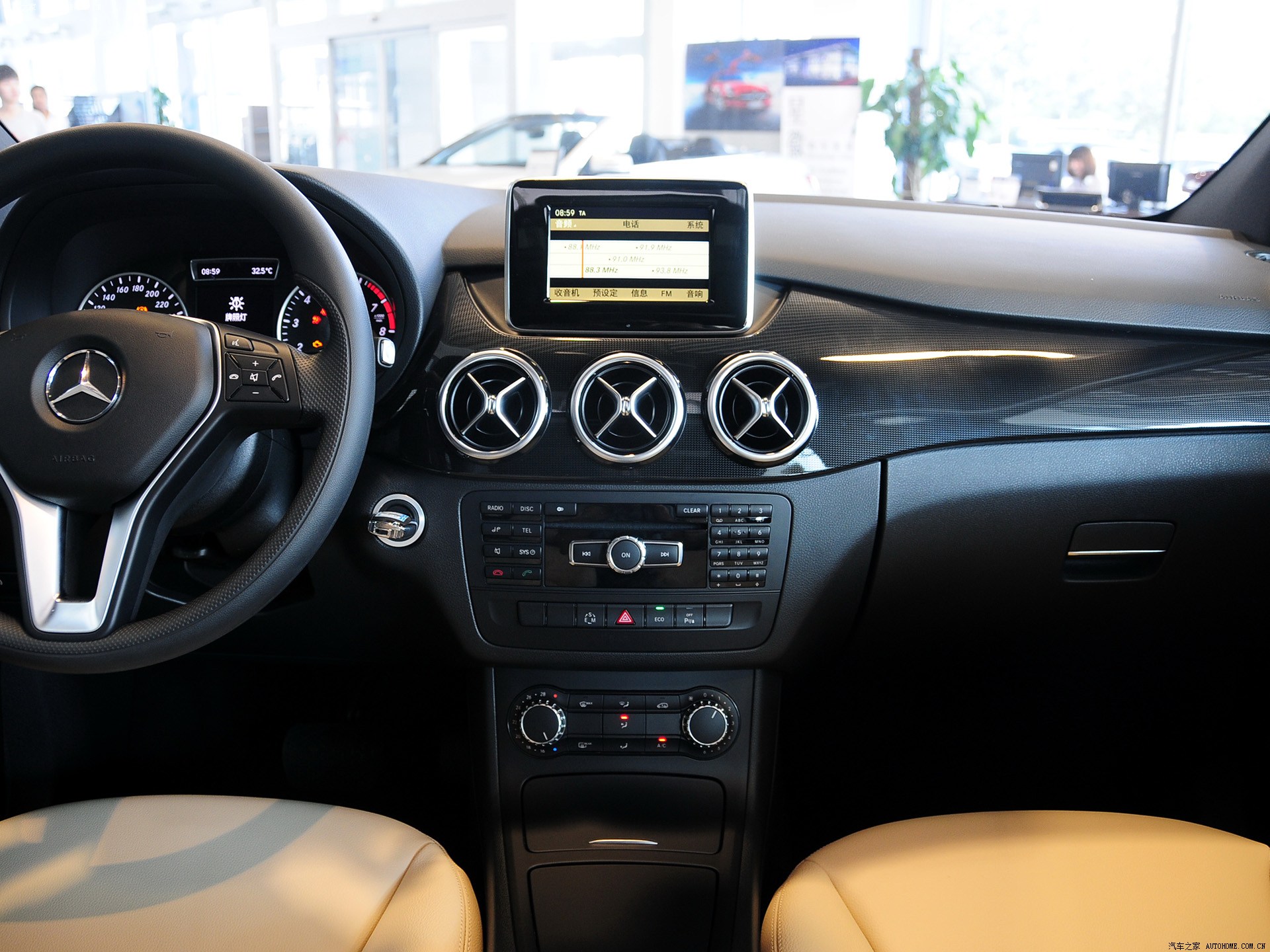 Mercedes-Benz B-Class 2022 — фото 149