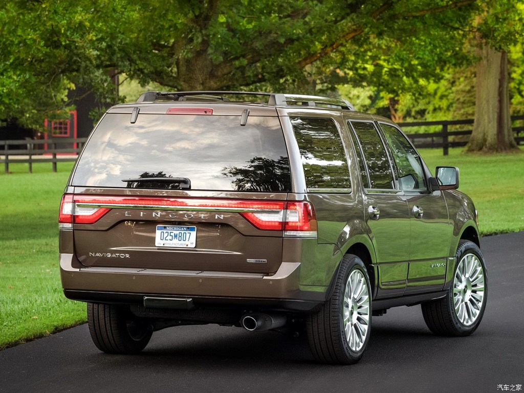 Lincoln Navigator 2025 — Внешний вид, фото 39