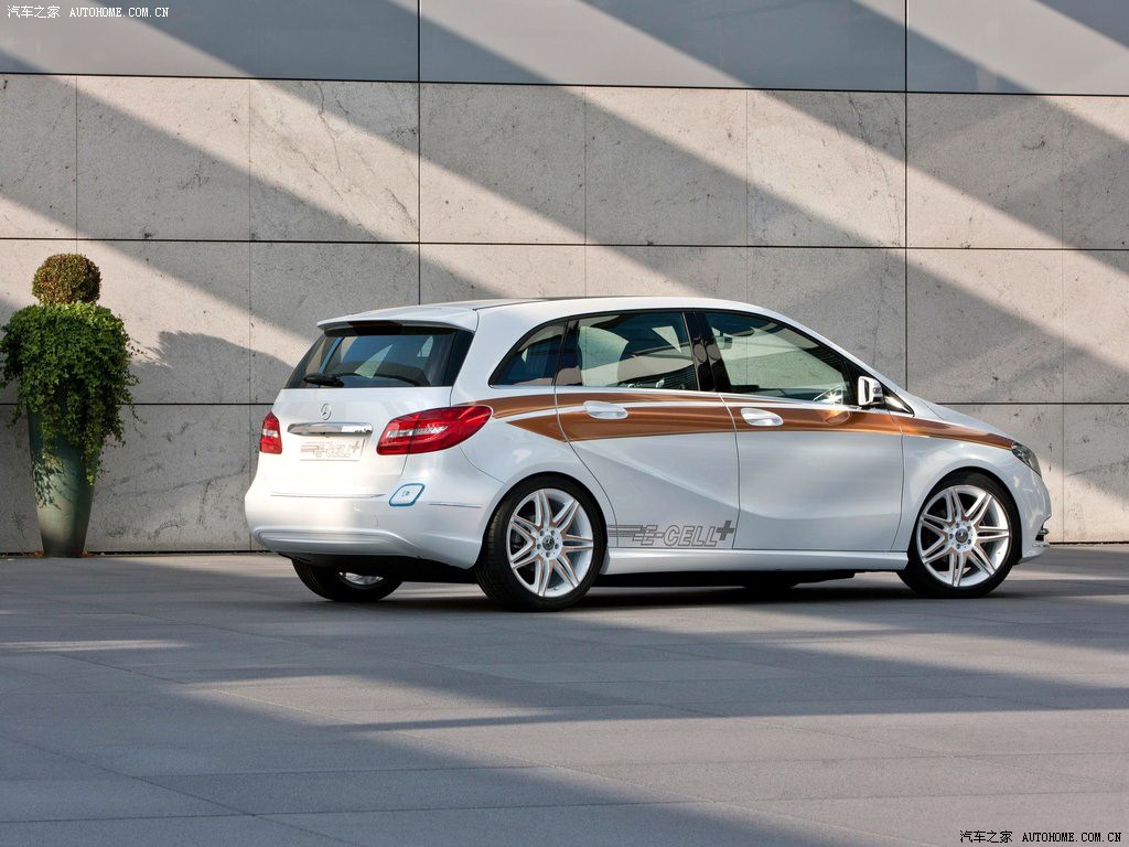 Mercedes-Benz B-Class 2022 — фото 39