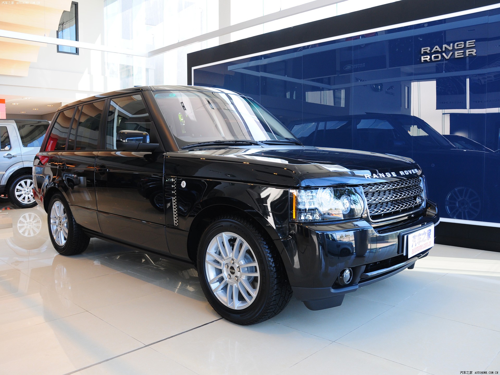 Land Rover Range Rover 2026 — Внешний вид, фото 89