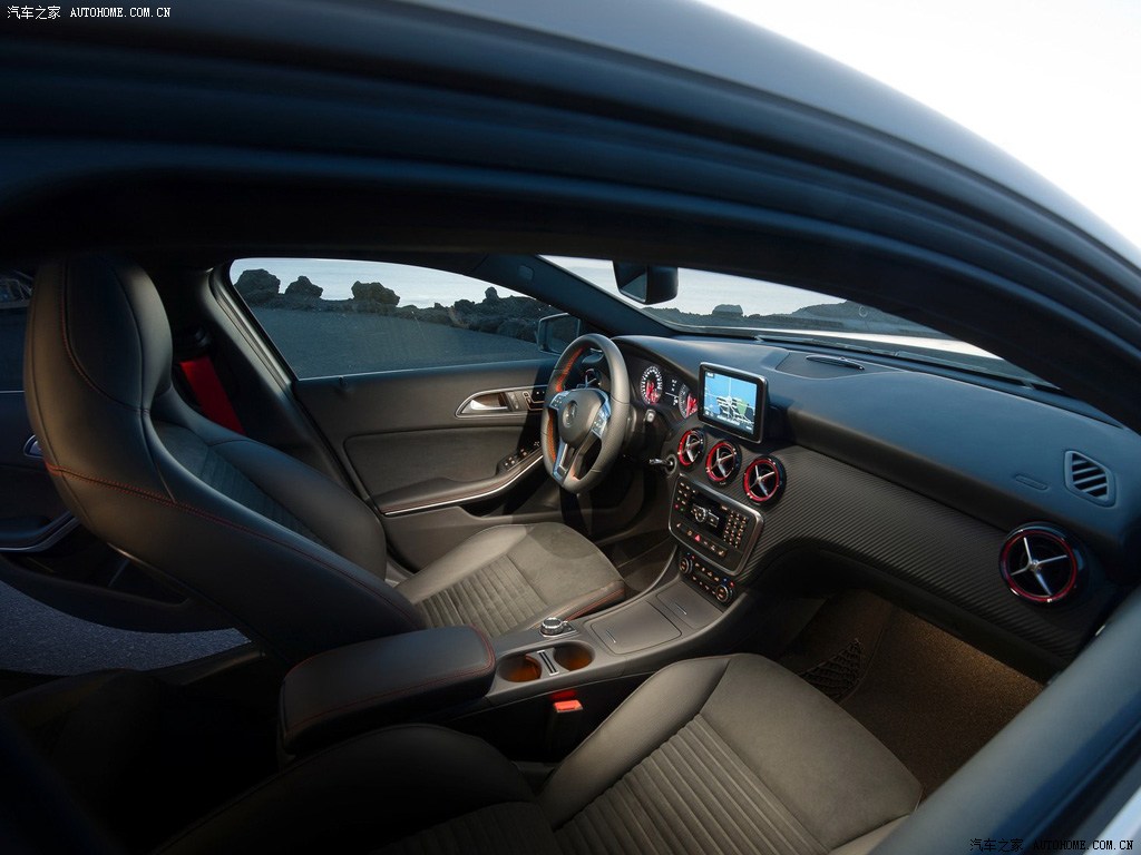 Mercedes-Benz A-Class 2022 — фото 144