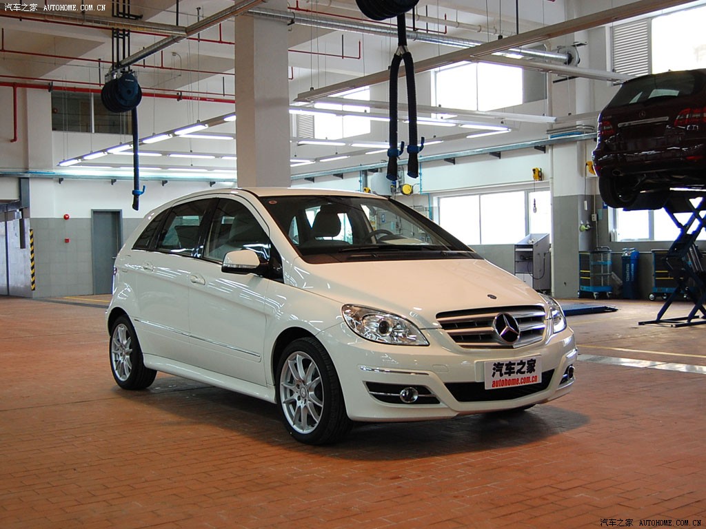 Mercedes-Benz B-Class 2022 — фото 11