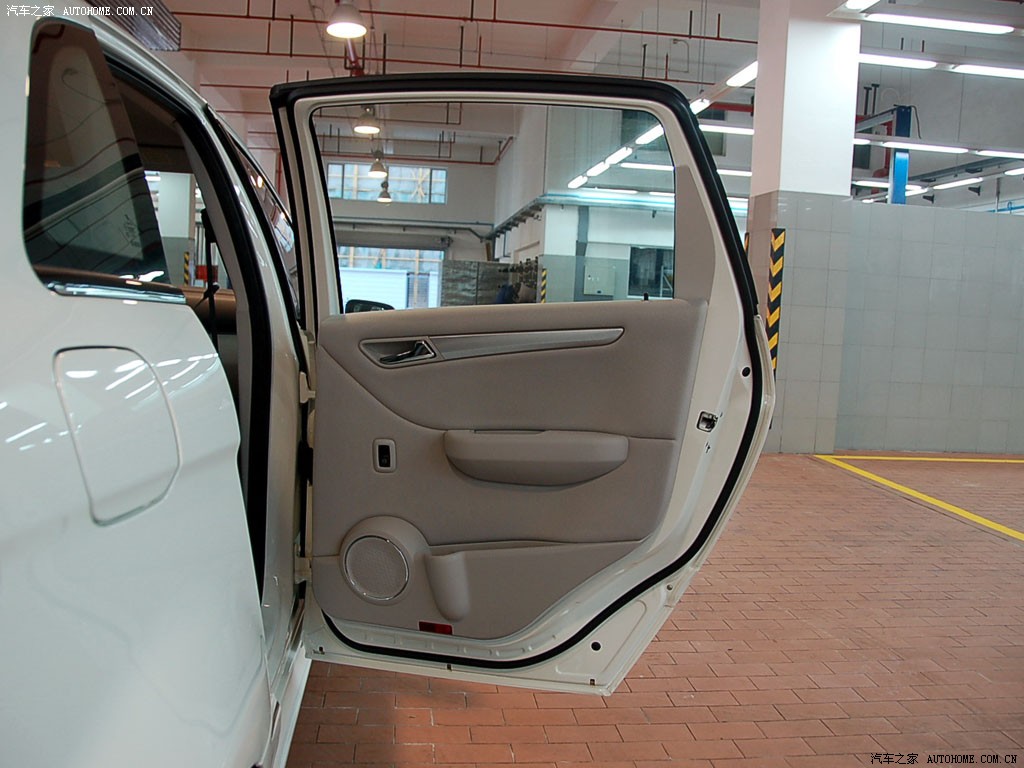 Mercedes-Benz B-Class 2022 — фото 167