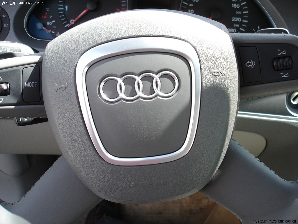 Audi A6L 2026 — Салон, фото 33