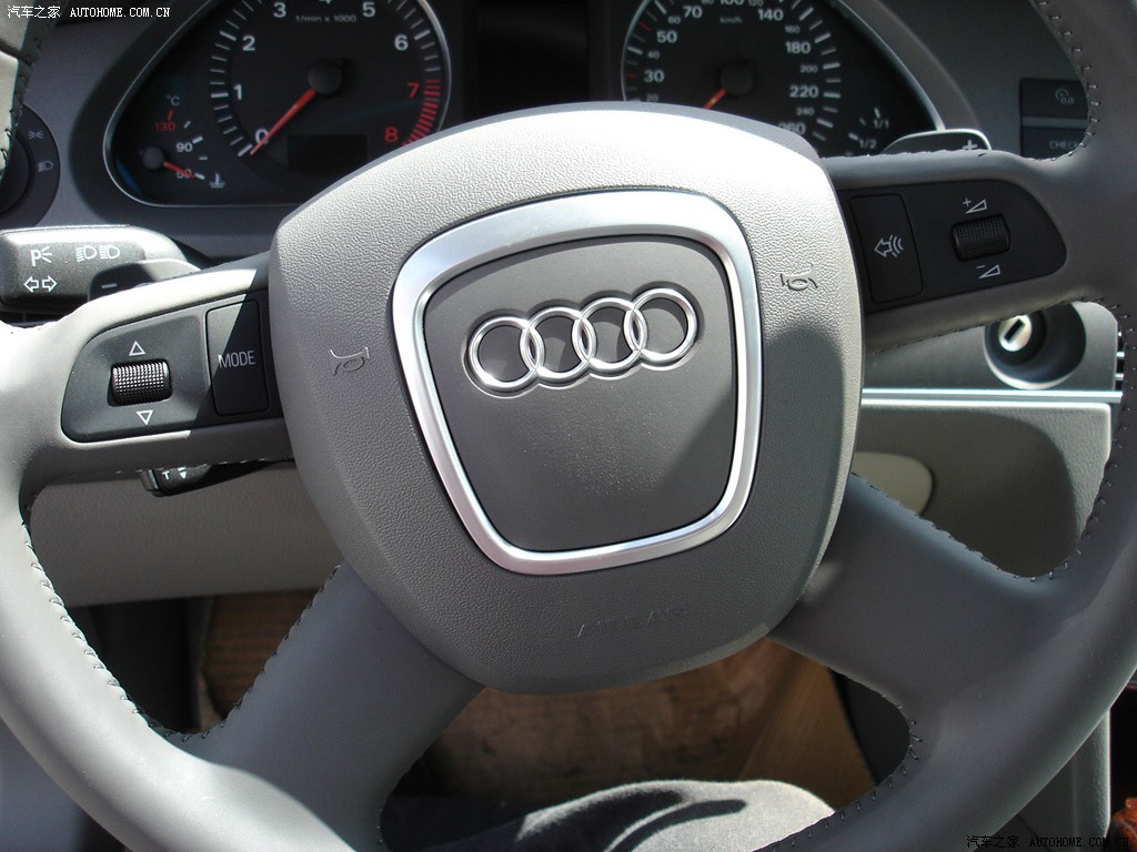 Audi A6L 2026 — Салон, фото 28