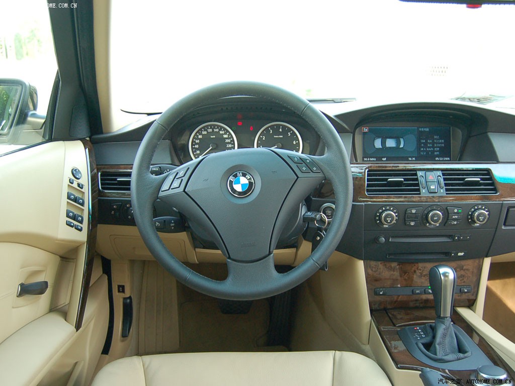 BMW 5 Series 2026 — Салон, фото 29