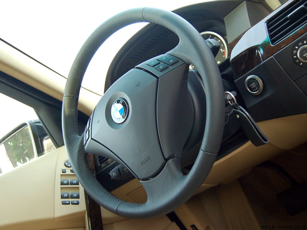 BMW 5 Series 2026 — Салон, фото 30