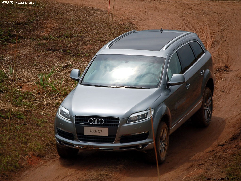 Audi Q7 2026 — фото 16