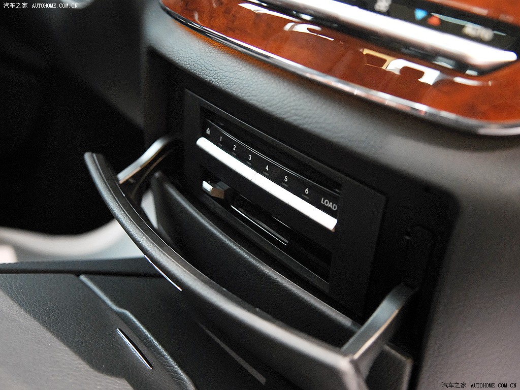 Mercedes-Benz S-Class 2026 — Салон, фото 35