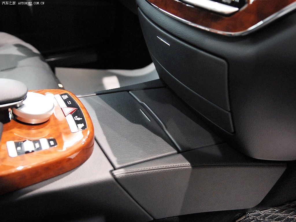 Mercedes-Benz S-Class 2026 — Салон, фото 37