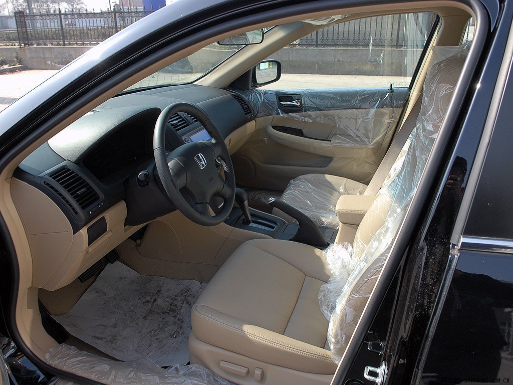 Honda Accord 2026 — Сиденья и пространство, фото 34