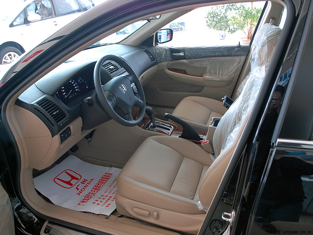 Honda Accord 2026 — Сиденья и пространство, фото 31
