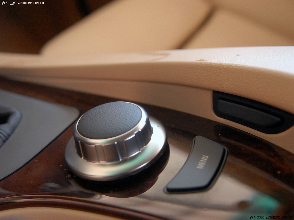 BMW 5 Series 2026 — Салон, фото 33