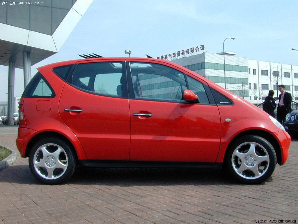 Mercedes-Benz A-Class 2022 — фото 10