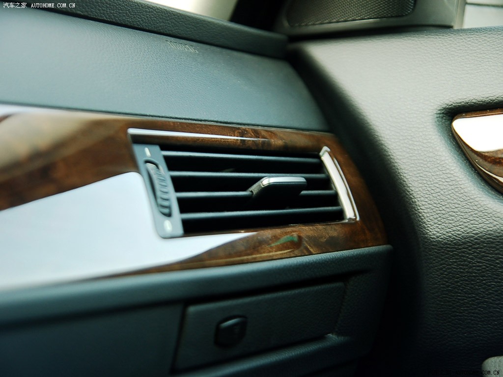BMW 5 Series 2026 — Салон, фото 48