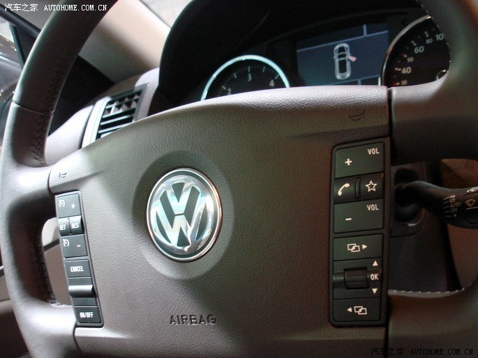 Volkswagen Touareg 2026 — Салон, фото 26