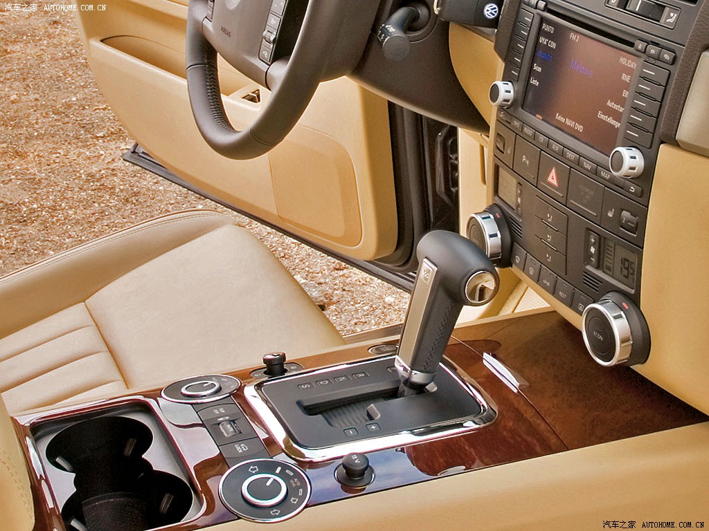 Volkswagen Touareg 2026 — Салон, фото 33
