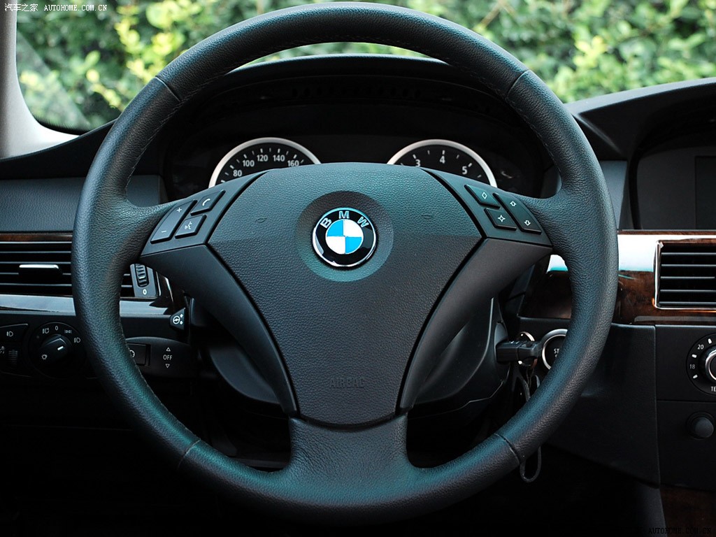 BMW 5 Series 2026 — Салон, фото 69