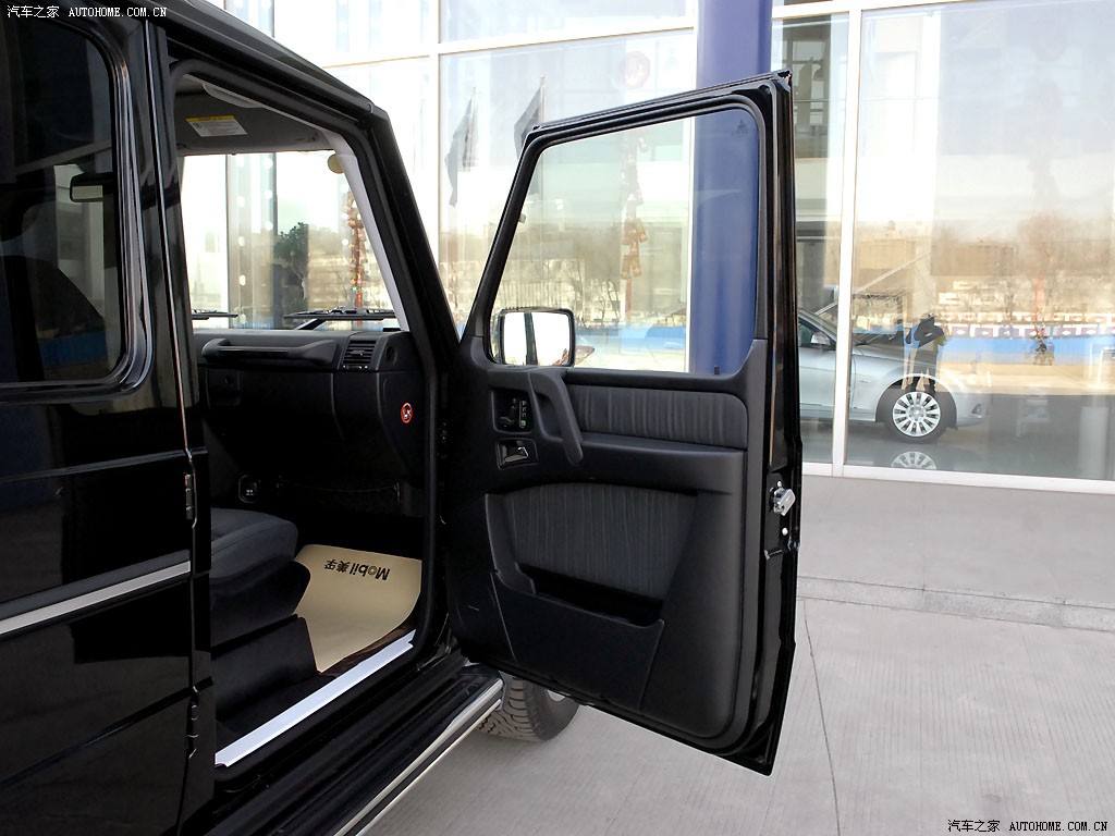 Mercedes-Benz G-Class 2026 — Сиденья и пространство, фото 38
