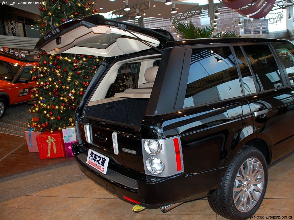 Land Rover Range Rover 2026 — Сиденья и пространство, фото 11