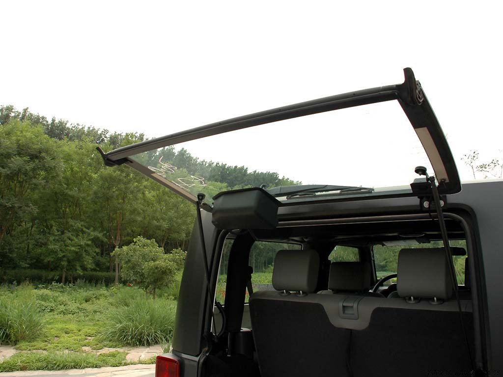 Jeep Wrangler 2026 — фото 173