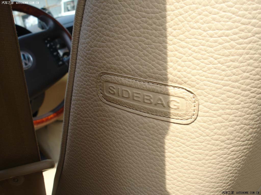 Volkswagen Touareg 2026 — Сиденья и пространство, фото 5