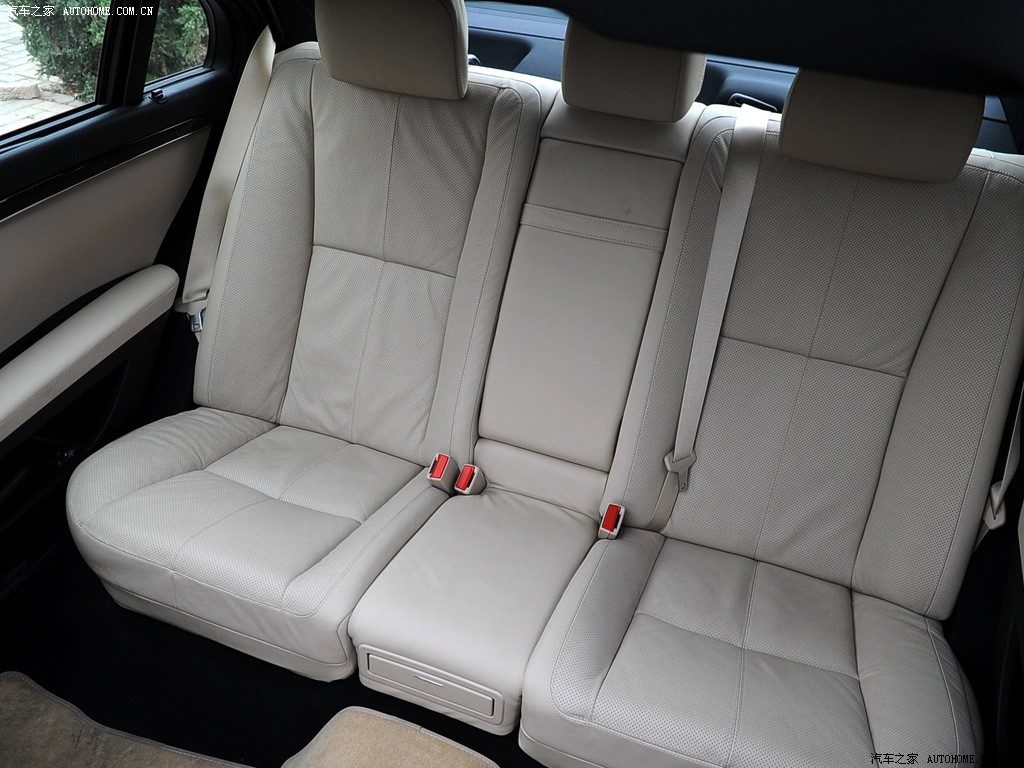Mercedes-Benz S-Class 2026 — Сиденья и пространство, фото 39