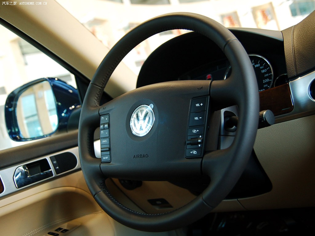 Volkswagen Touareg 2026 — Салон, фото 48