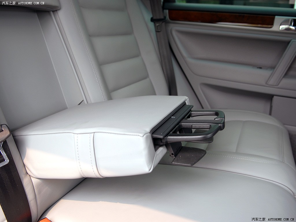 Volkswagen Touareg 2026 — Сиденья и пространство, фото 11