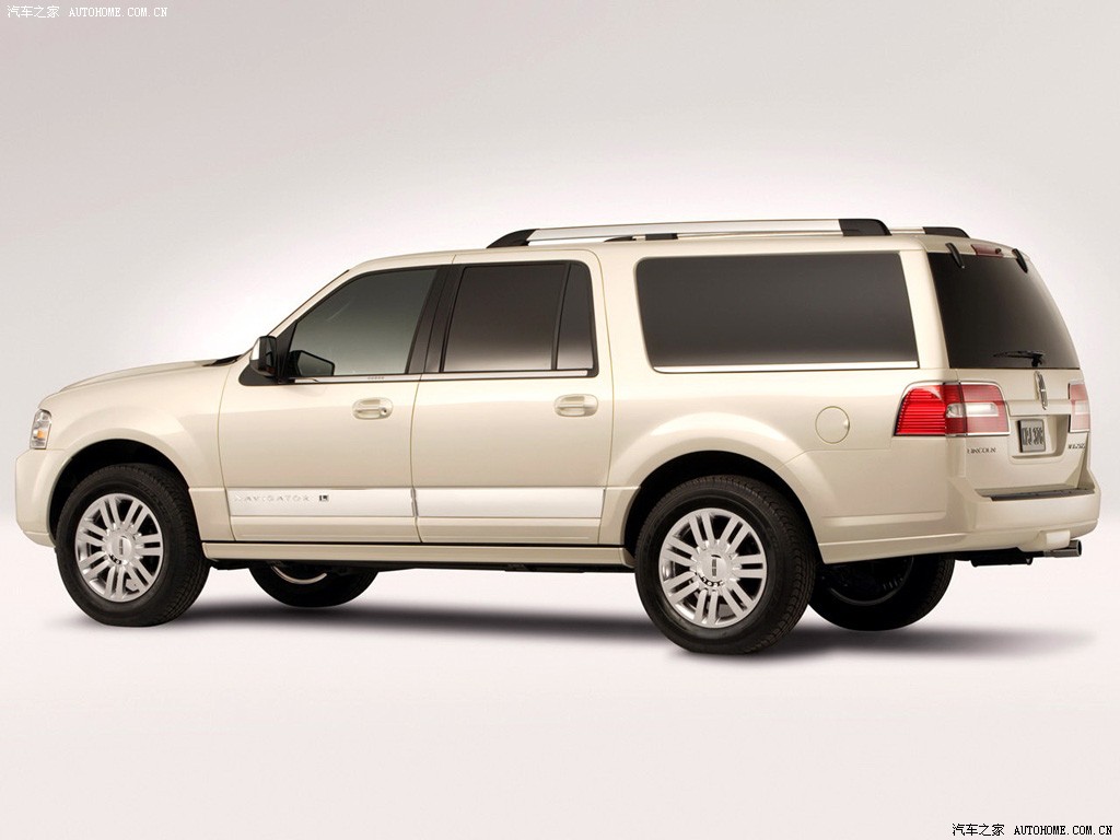 Lincoln Navigator 2025 — Внешний вид, фото 15