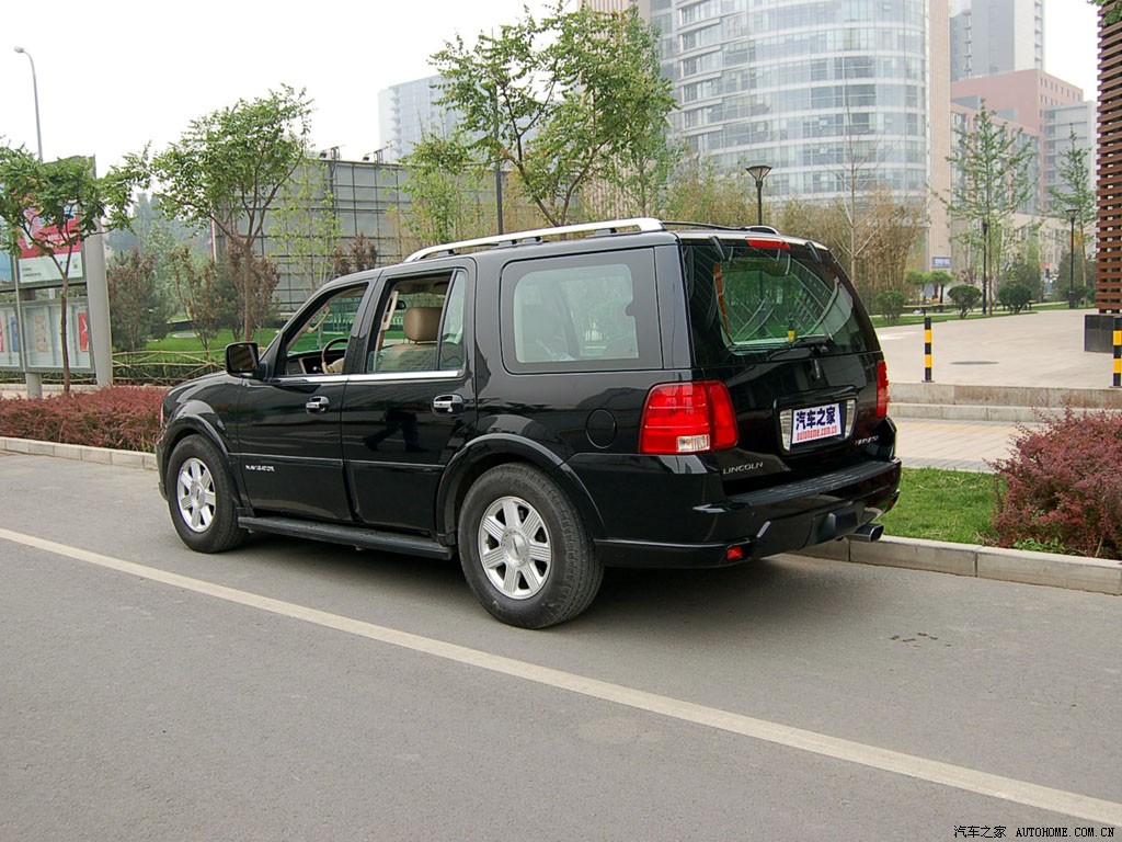 Lincoln Navigator 2025 — Внешний вид, фото 11