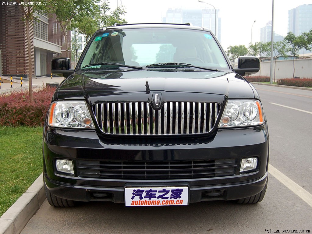 Lincoln Navigator 2025 — Внешний вид, фото 8