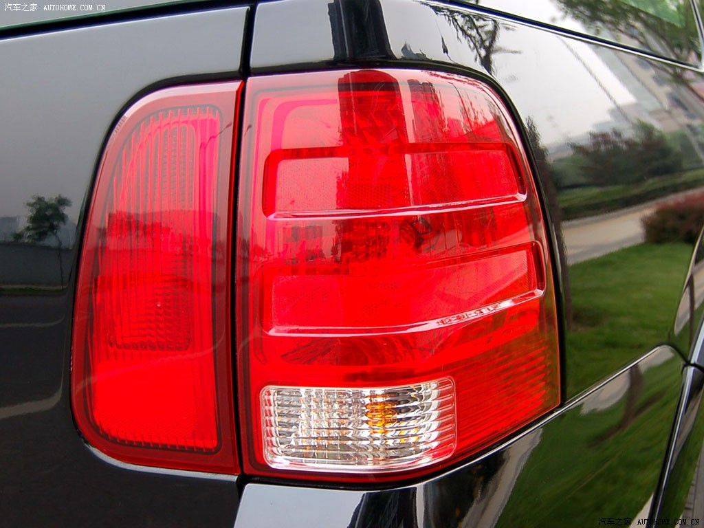 Lincoln Navigator 2025 — Детали, фото 18