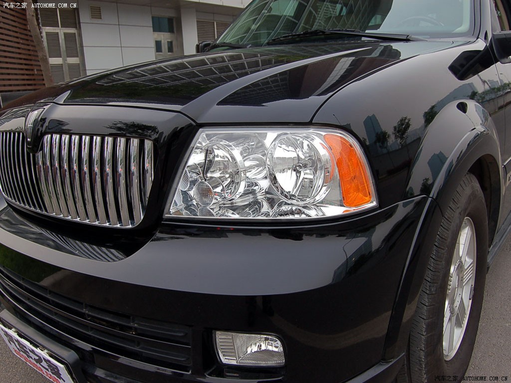 Lincoln Navigator 2025 — Детали, фото 13