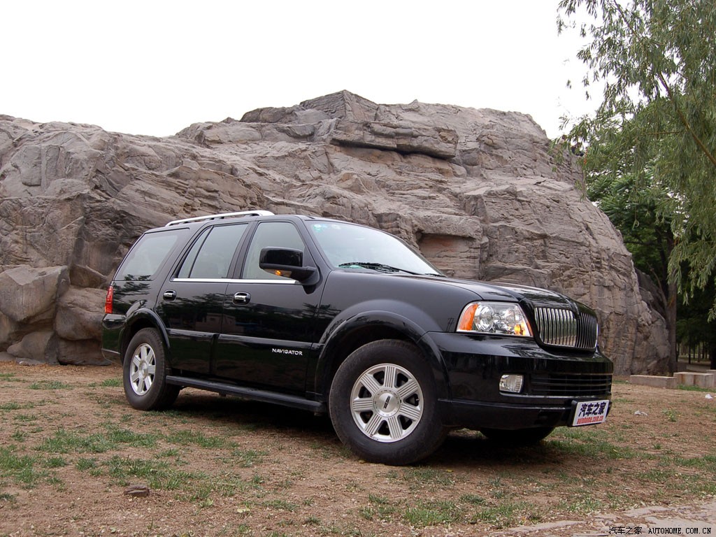 Lincoln Navigator 2025 — Внешний вид, фото 13