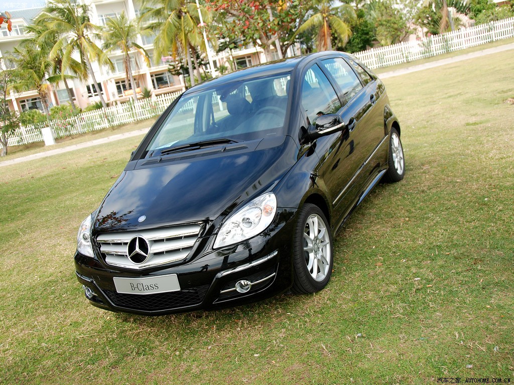 Mercedes-Benz B-Class 2022 — фото 16